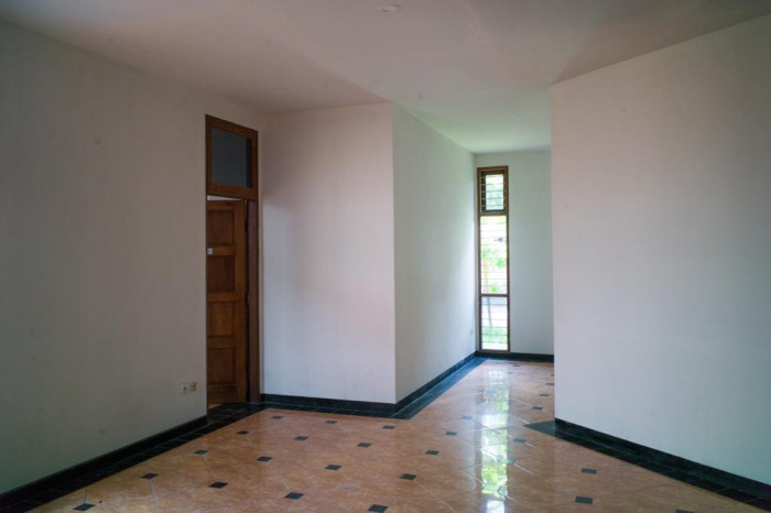 Rumah disewakan di Meadow Green Lippo Cikarang